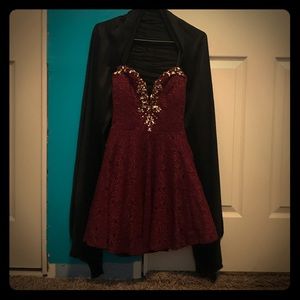 Beautiful strapless Maroon and gold prom dress!